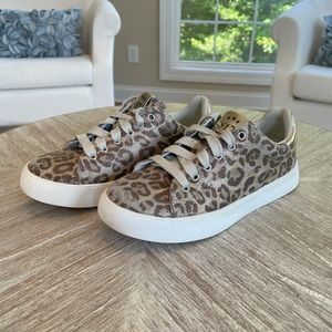 Girls Leopard Sneakers